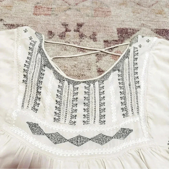 Free People Wild One Embroidered Top in Ivory size XS - Picture 12 of 16